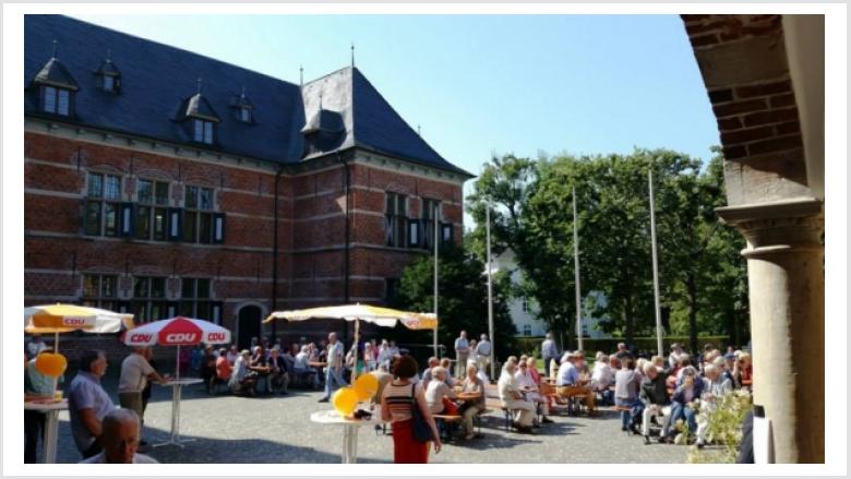ueber-100-gaeste-genossen-das-schloss-ambiente ueber-100-gaeste-genossen-das-schloss-ambiente